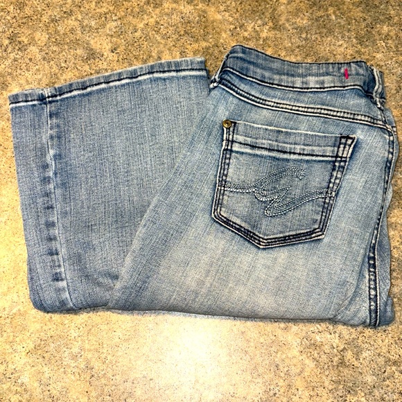 Boot-Cut Light Blue Jeans 👖 - Picture 1 of 12